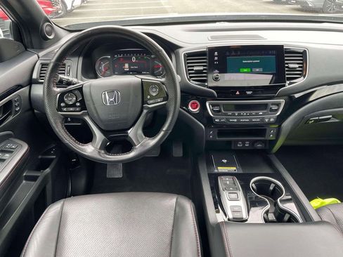 Certified 2024 Honda Passport Black Edition image 13
