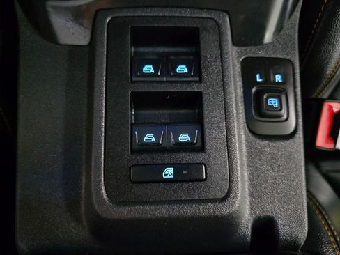 Used 2024 Ford Bronco Badlands AWD/4WD image 40