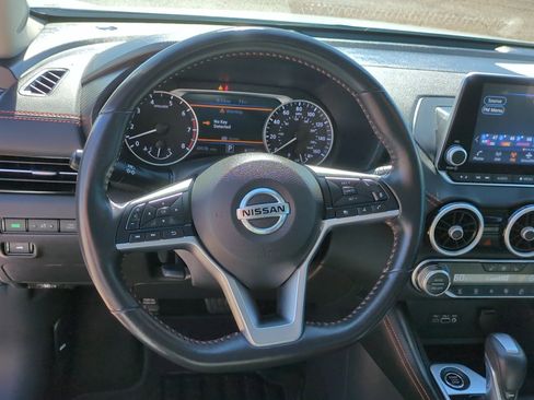Used 2021 Nissan Sentra SR w/ SR Premium Package FWD image 16