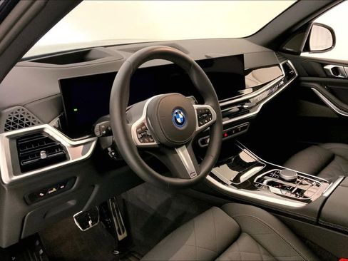 Certified 2026 BMW X5 xDrive50e w/ M Sport Package image 21