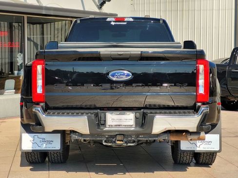 Used 2023 Ford F350 XLT w/ FX4 Off-Road Package image 5