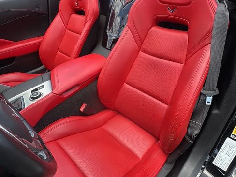 Used 2016 Chevrolet Corvette Z06 w/ 3LZ Preferred Equipment Group RWD image 12