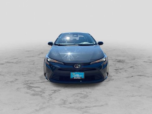 Used 2023 Toyota Corolla LE FWD image 2
