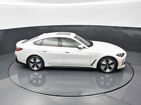 New 2026 BMW i4 eDrive40 w/ Premium Package RWD image 20