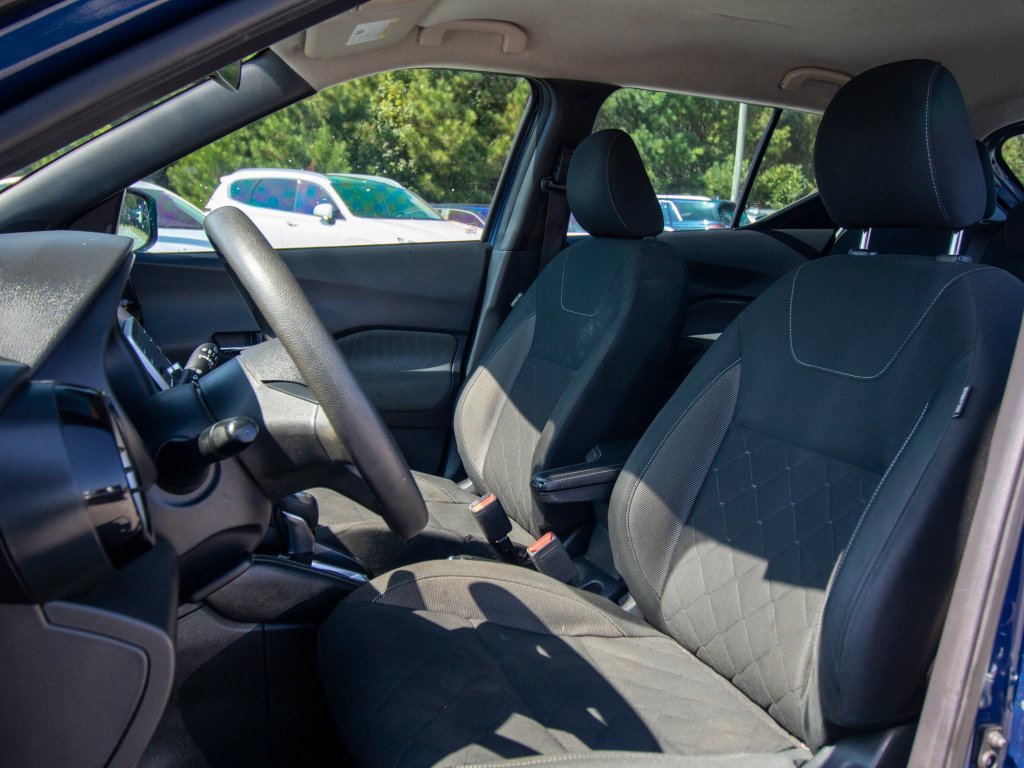 Used 2020 Nissan Kicks SV FWD image 8