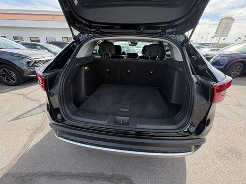 Used 2025 Chevrolet Trax LT image 30