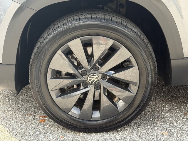 Used 2023 Volkswagen Taos S FWD image 11