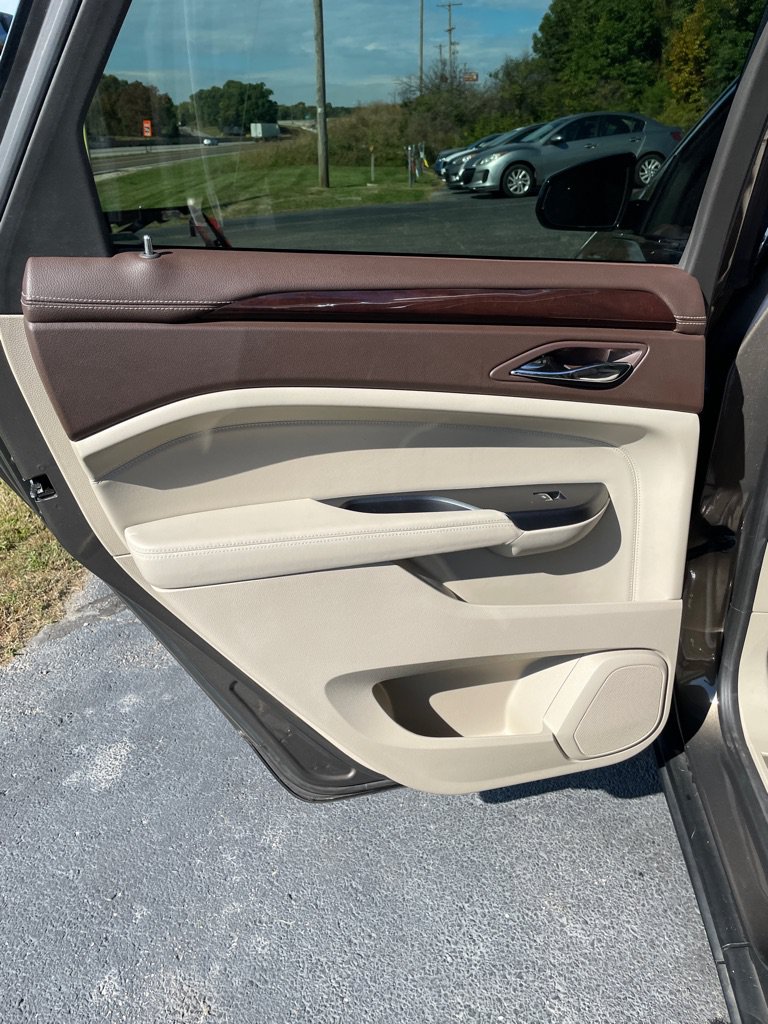 Used 2015 Cadillac SRX Luxury AWD/4WD image 17