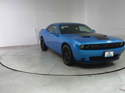 Used 2015 Dodge Challenger R/T Plus RWD image 4