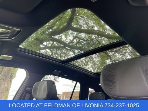 Used 2026 Cadillac Vistiq Sport w/ LPO, Floor Liner Package AWD/4WD image 18