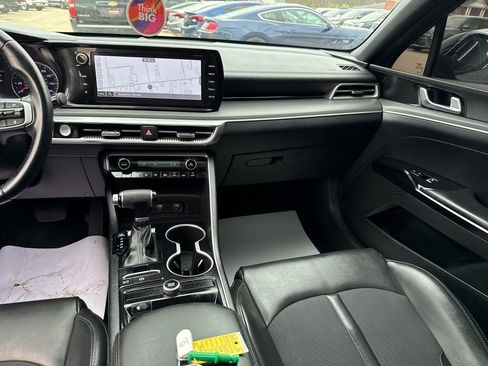 Used 2023 Kia K5 GT-Line image 12