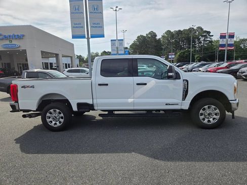Used 2024 Ford F250 XLT AWD/4WD image 4