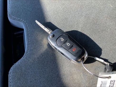 Used 2025 Ford F350 XLT image 12