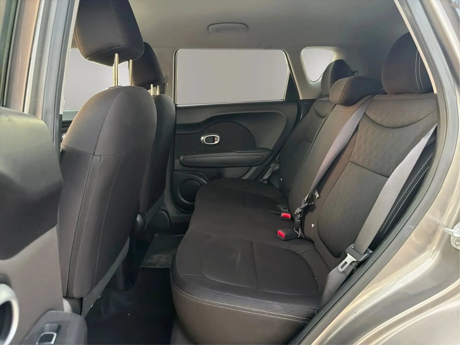 Used 2019 Kia Soul FWD image 13