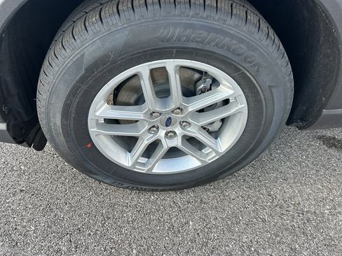 New 2026 Ford Explorer Active RWD image 14