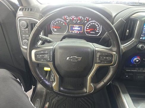Used 2022 Chevrolet Silverado 1500 LT Trail Boss w/ Convenience Package II AWD/4WD image 11