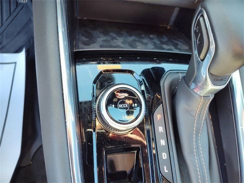 Used 2024 GMC Canyon AT4 image 24