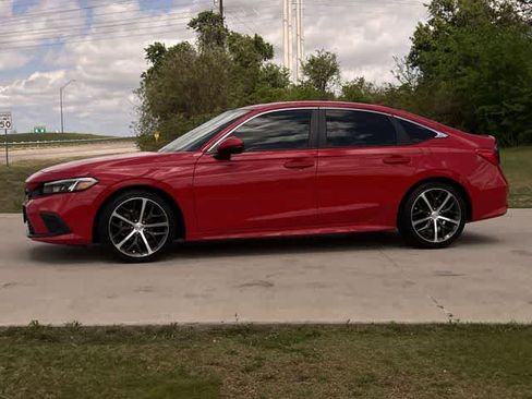 Certified 2024 Honda Civic Touring image 4