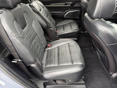 Used 2024 Kia Telluride SX Prestige image 16