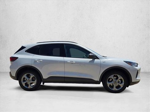 Used 2025 Ford Escape ST-Line AWD/4WD image 4