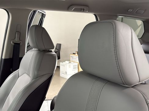 Used 2024 Honda Pilot EX-L image 13