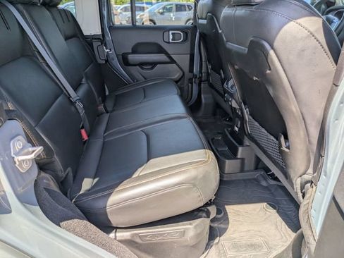 Used 2024 Jeep Wrangler Unlimited Sahara w/ Safety Group AWD/4WD image 26