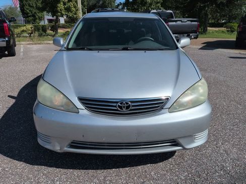 Used 2006 Toyota Camry LE FWD image 9