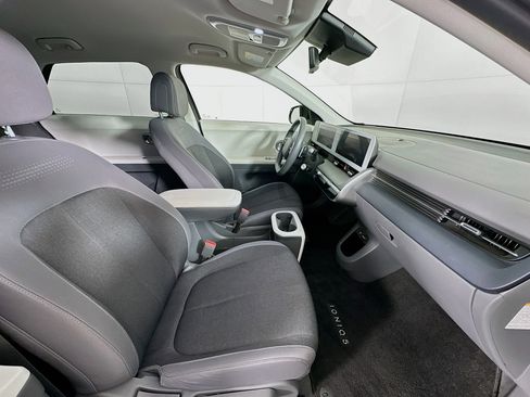 Used 2024 Hyundai Ioniq 5 SEL image 31