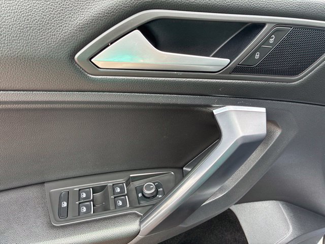 Used 2021 Volkswagen Tiguan SE R-Line AWD/4WD image 14
