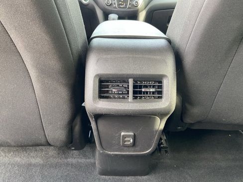 Used 2023 Chevrolet Equinox LT FWD image 48