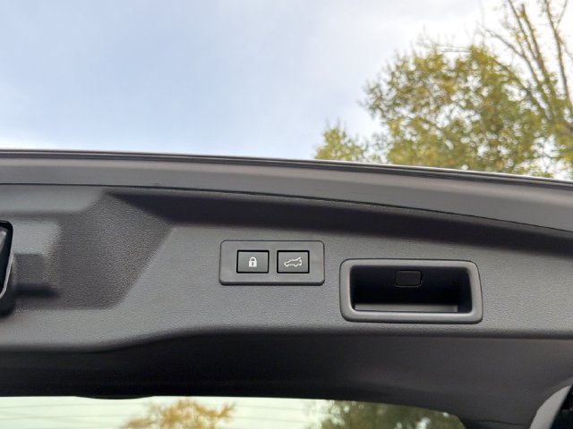 Certified 2026 Subaru Outback Limited AWD/4WD image 15