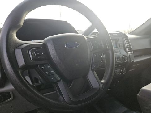 Used 2015 Ford F150 XLT image 7