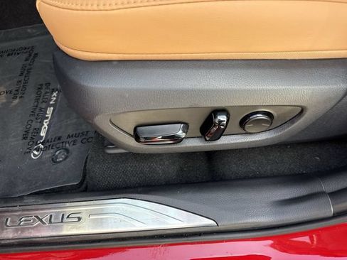Used 2025 Lexus NX 250 FWD image 12