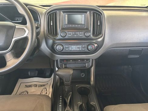Used 2015 Chevrolet Colorado W/T w/ WT Convenience Package AWD/4WD image 12