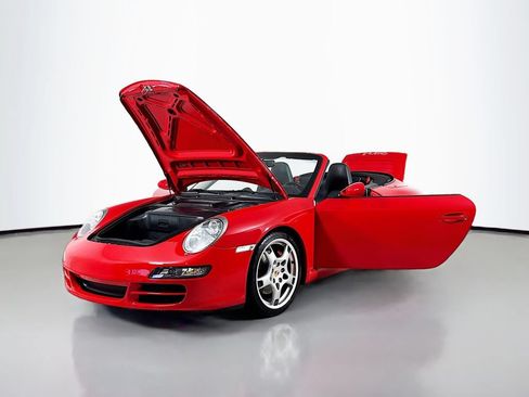 Used 2005 Porsche 911 Carrera S RWD image 22