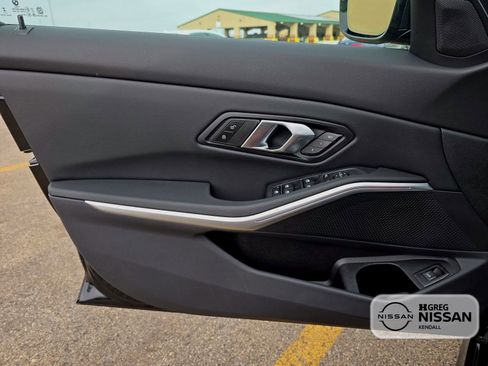 Used 2026 BMW 330i xDrive Sedan image 11