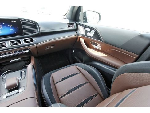 Used 2024 Mercedes-Benz GLE 63 AMG S image 10