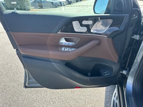 New 2026 Mercedes-Benz GLS 450 GLS 450 image 10