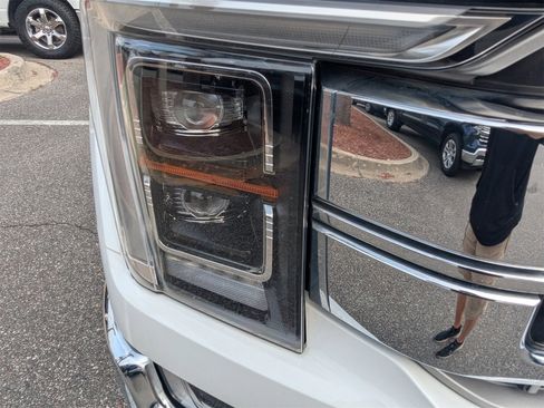 Used 2022 Ford F150 Lariat w/ Equipment Group 502A High image 10