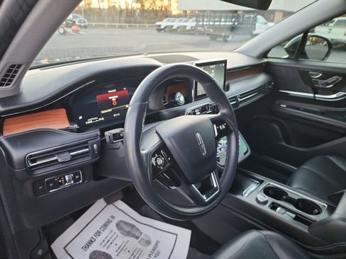 Used 2022 Lincoln Corsair Reserve image 13