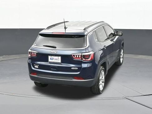 Used 2024 Jeep Compass Latitude AWD/4WD image 58