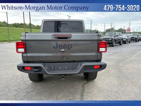 Used 2024 Jeep Gladiator Sport AWD/4WD image 6