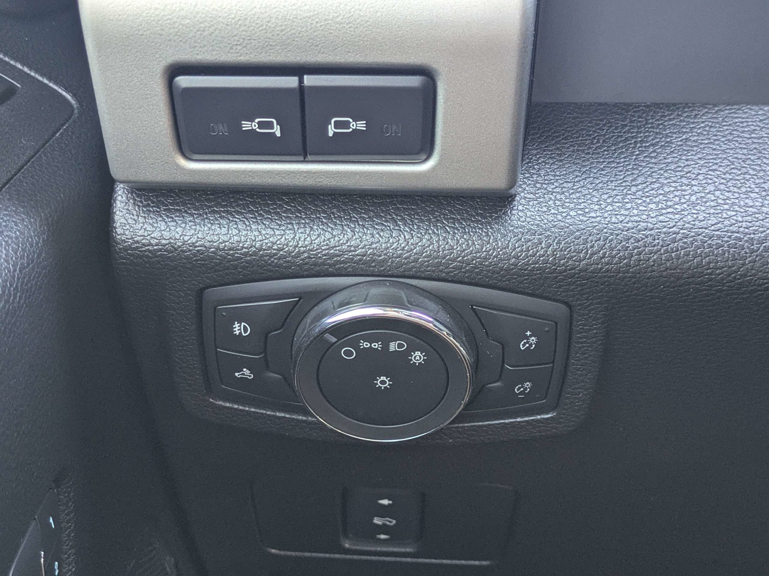 Used 2017 Ford F250 4x4 Crew Cab Super Duty image 22