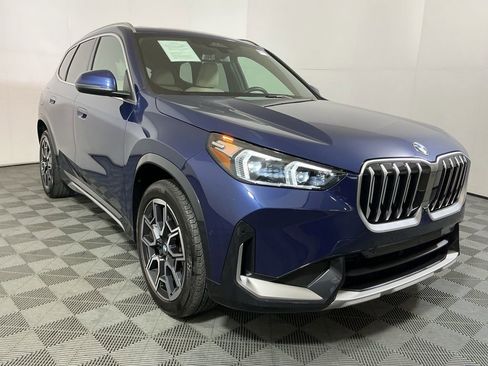 Certified 2025 BMW X1 xDrive28i w/ Technology Package image 4