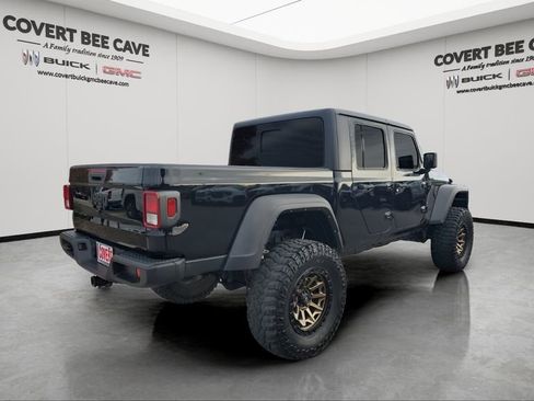 Used 2022 Jeep Gladiator Sport image 9