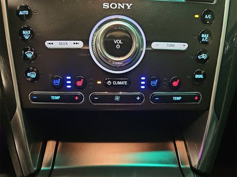 Used 2016 Ford Explorer Limited image 21