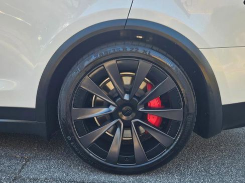 Used 2024 Tesla Model X Plaid image 19