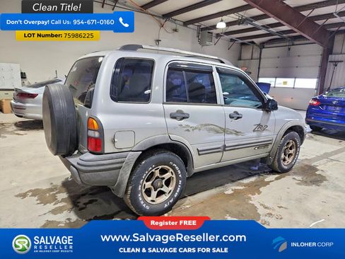 Used 2001 Chevrolet Tracker ZR2 image 4