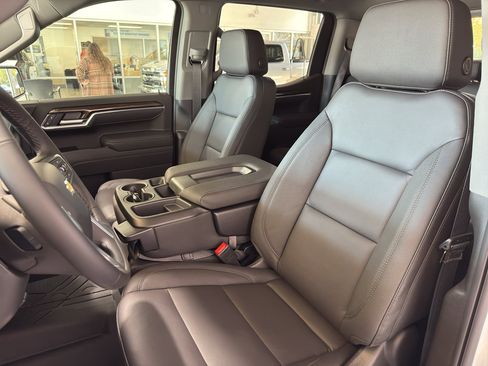 New 2026 Chevrolet Silverado 1500 LT image 23