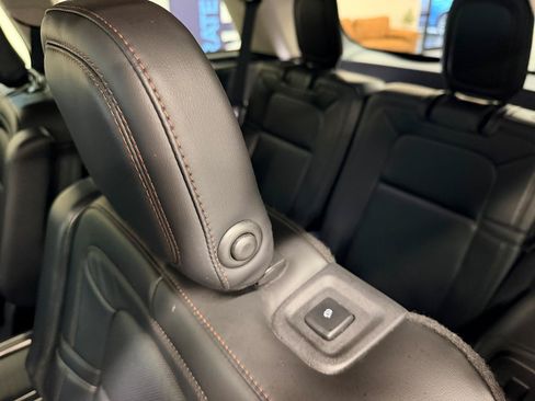 Used 2020 Lincoln Aviator Reserve w/ Equipment Group 201A RWD image 25